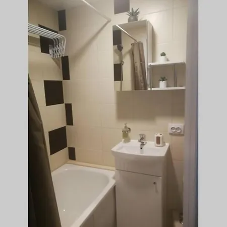 T&j Appartments Ferry Terminal Apartment *